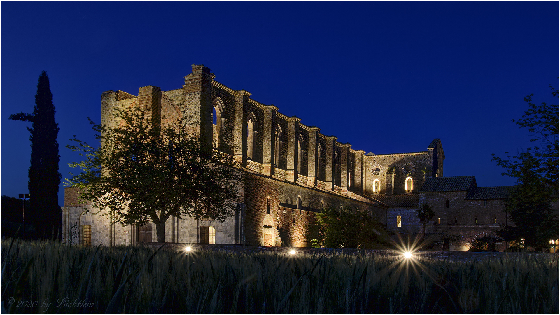 Abbazia di San Galgano II - III