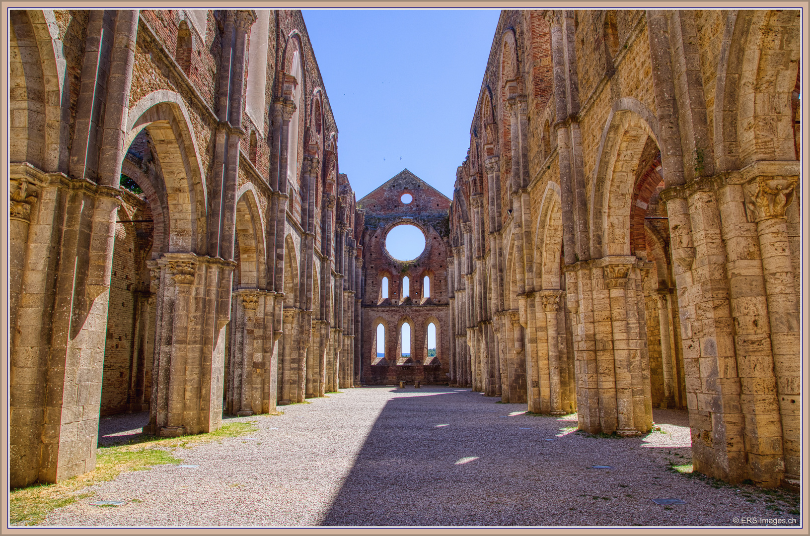 Abbazia San Galgano_Chiusdino HDR 2022-06-14 001 (83) ©