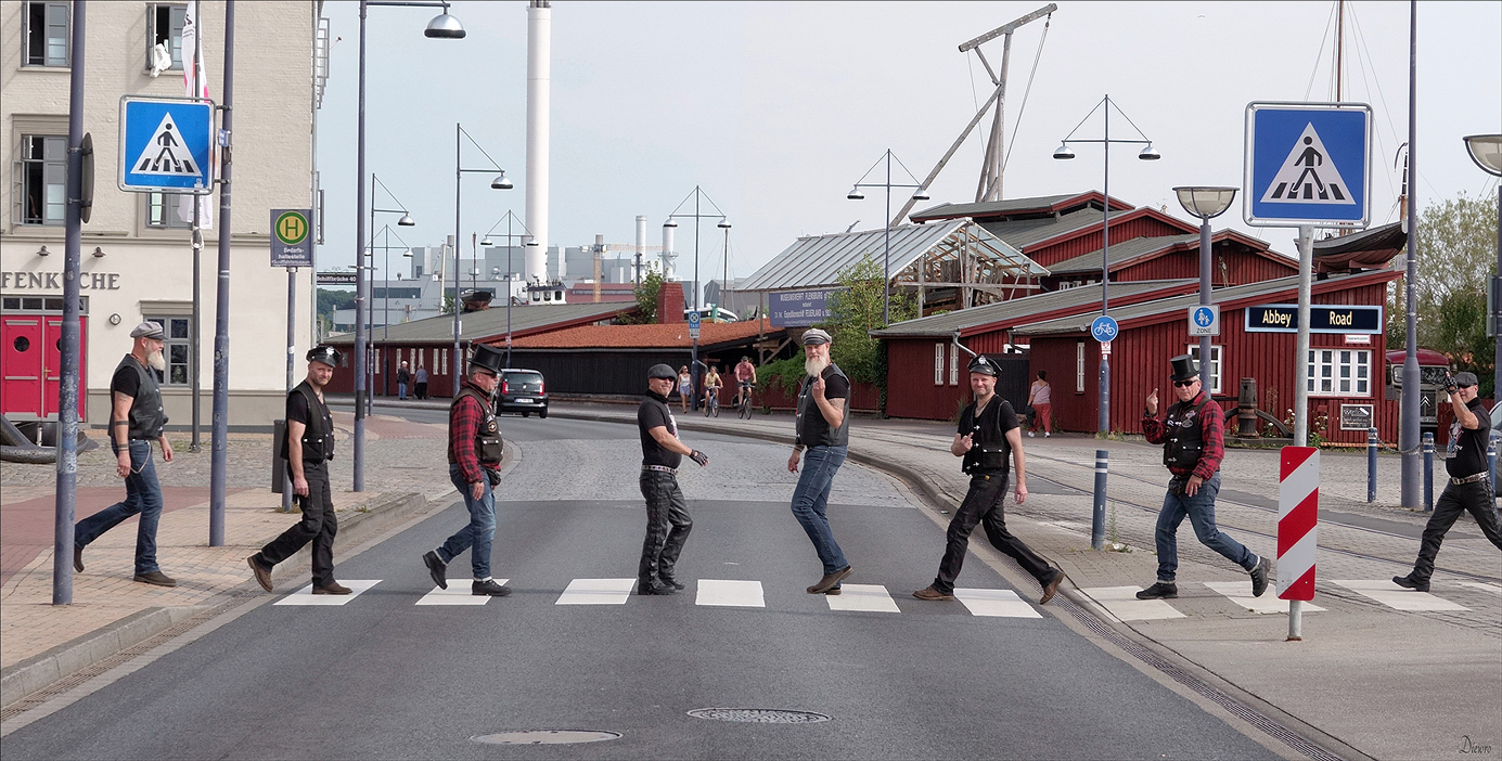 "ABBEY-ROAD" - COLLAGE