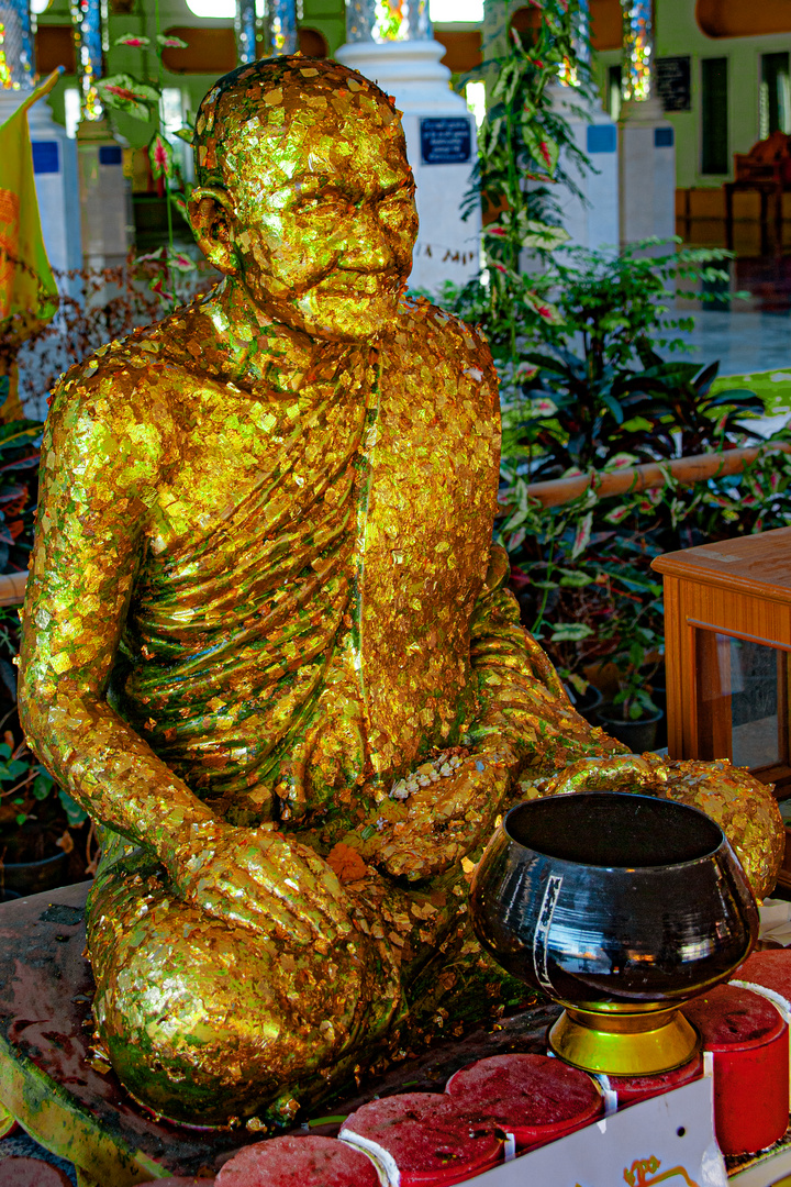 Abbot Luang Phu Pan