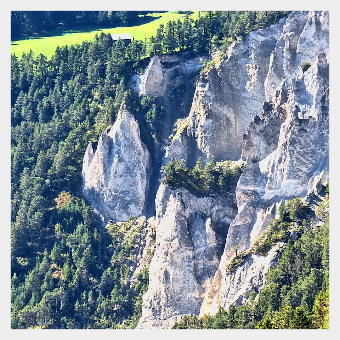 Abbruchstelle Rheinschlucht von Conn aus