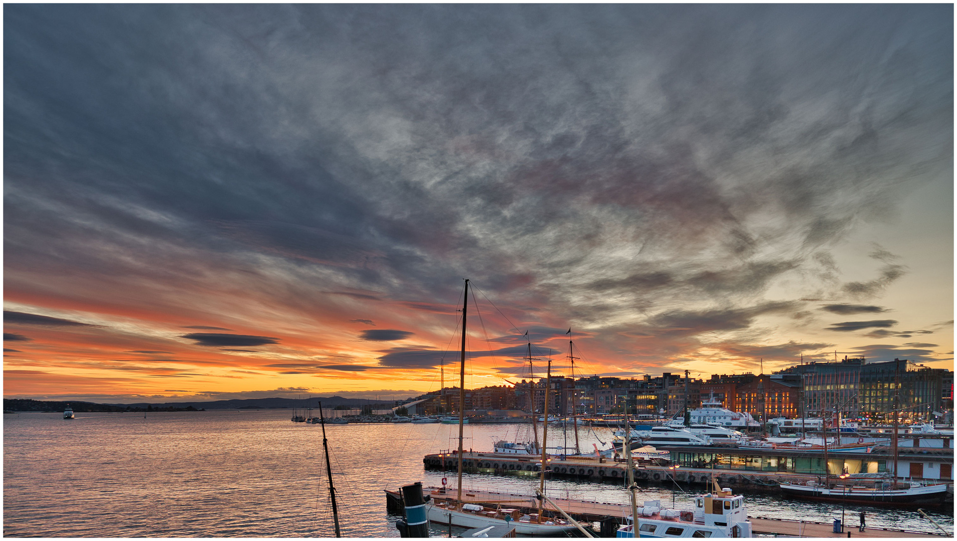 Abend am Fjord