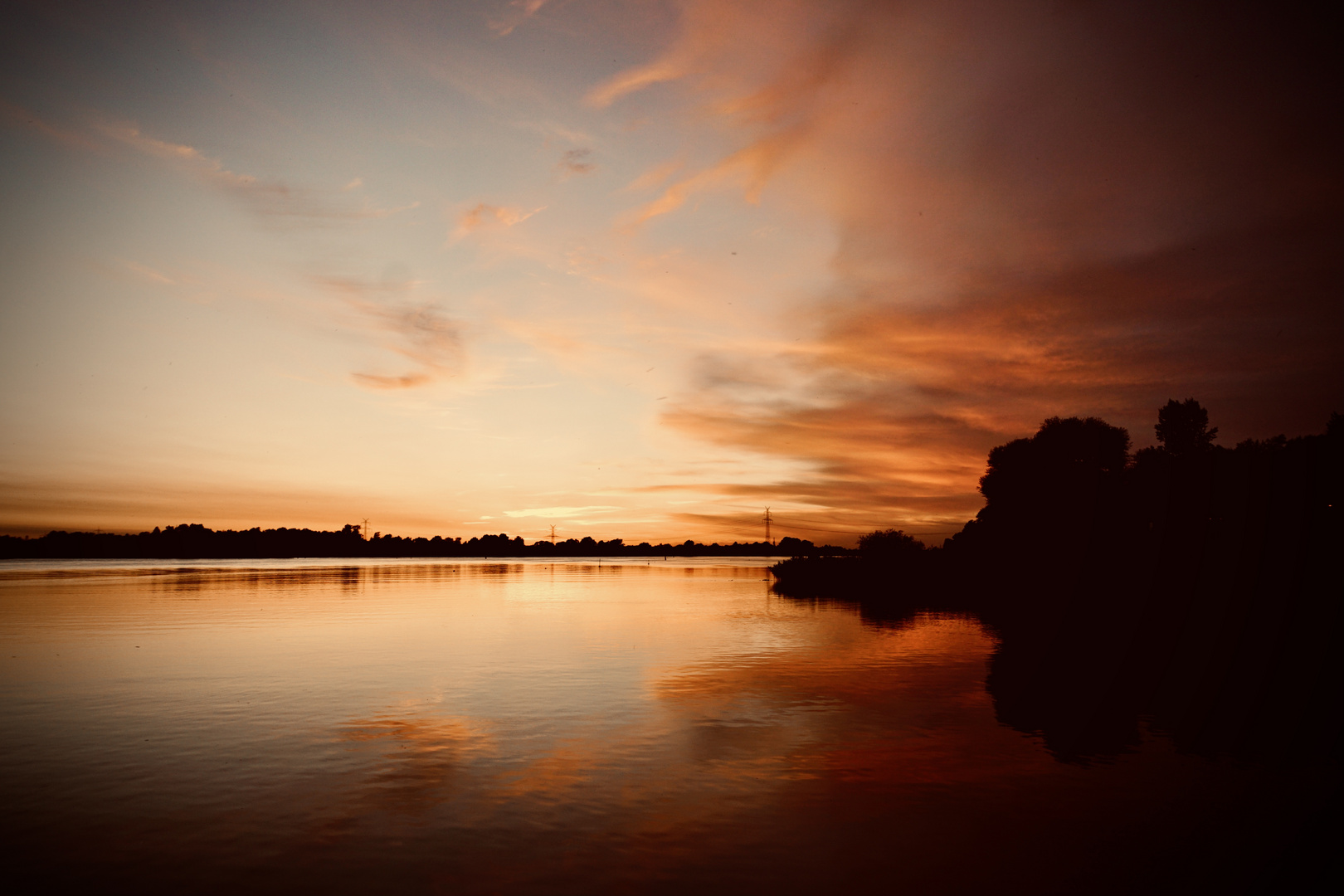 Abend am Fluss 