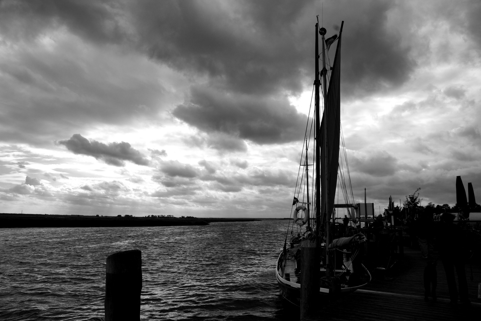 Abend am Hafen/Zingst