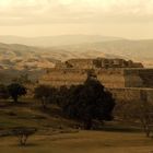 Abend am Monte Alban