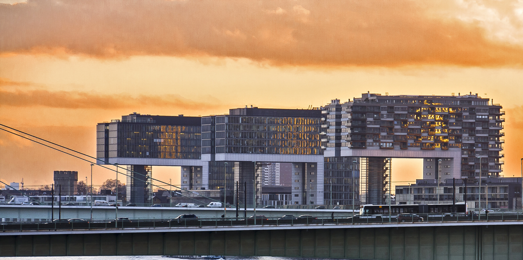 Abend am Rheinauhafen...