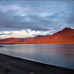 Abend am Strand von Borganes