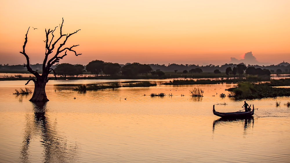 Abend am Taungthaman-See