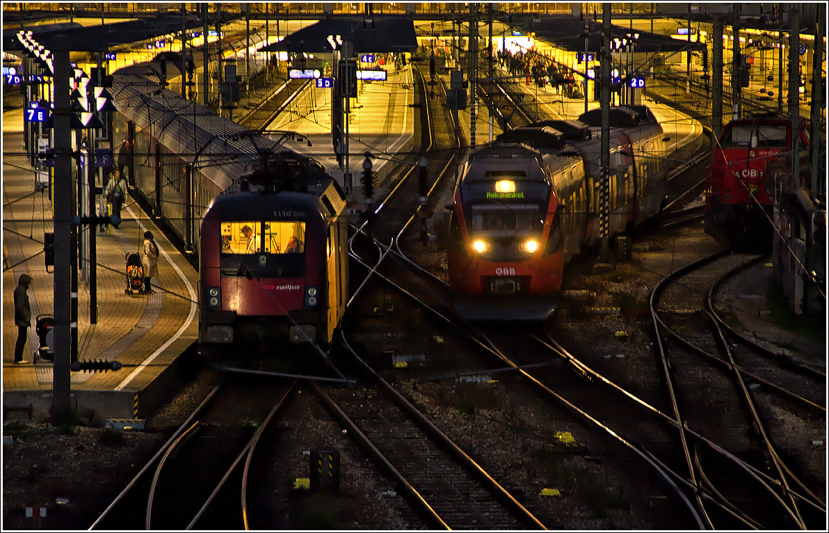 Abend am Westbahnhof