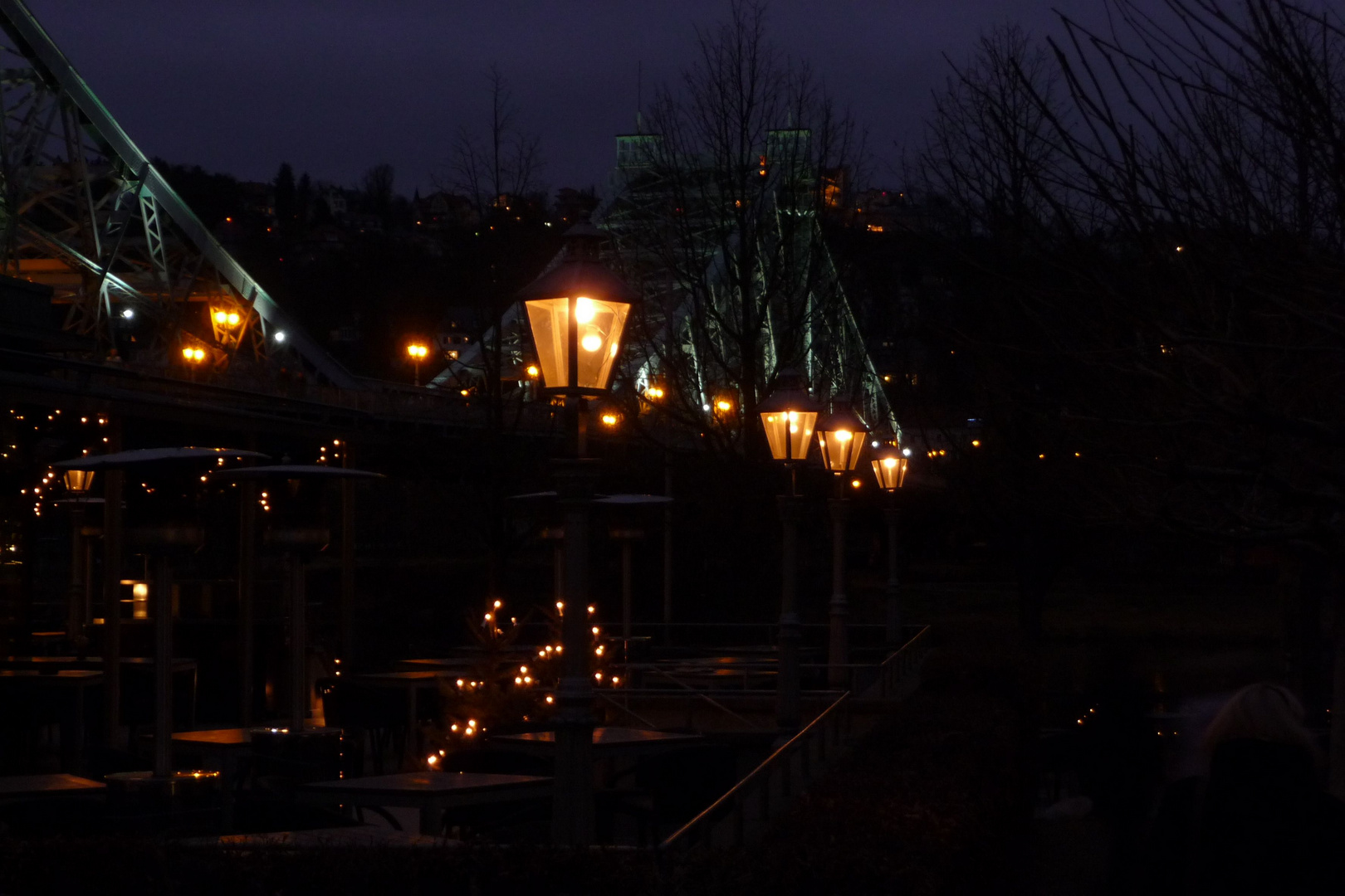 Abend an der Elbe