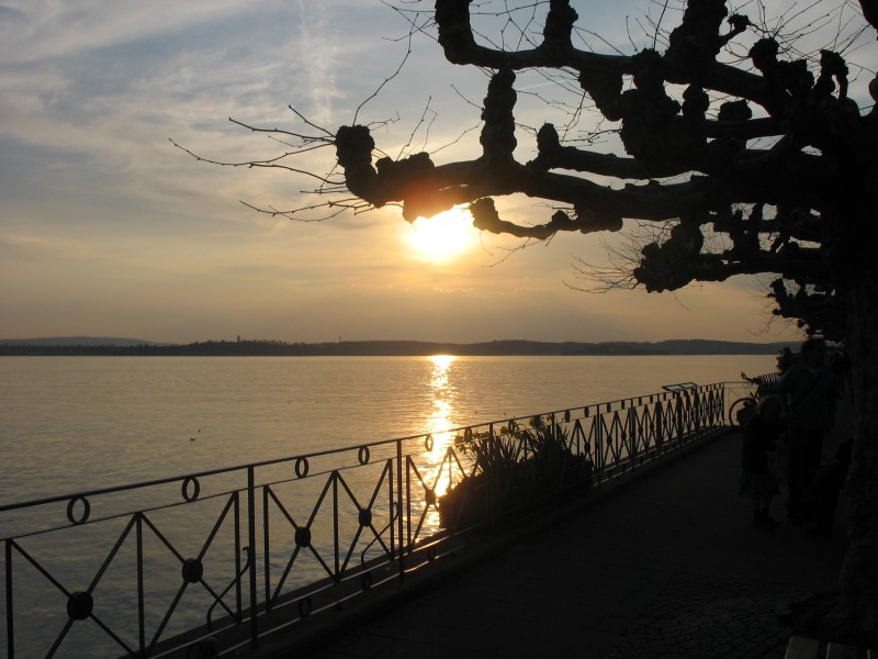 Abend an der Promenade von Meersburg, April 2007