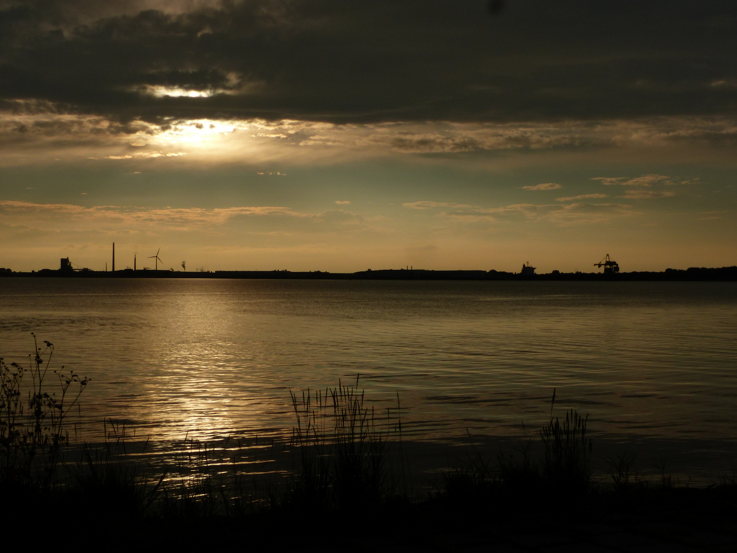 Abend an der Weser