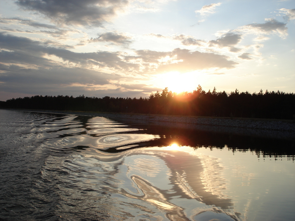 Abend auf dem Kanal