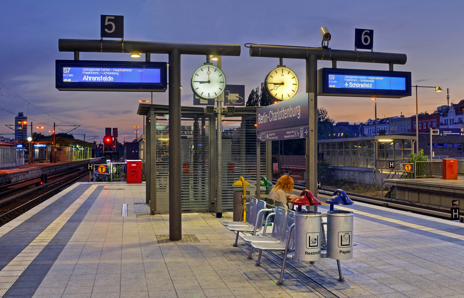 Abend auf dem S-Bahnhof