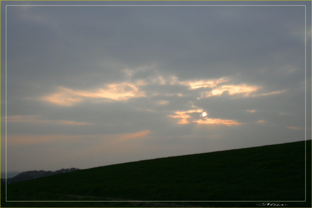 Abend für Abend zeichnet die Natur ein neues Bild : )