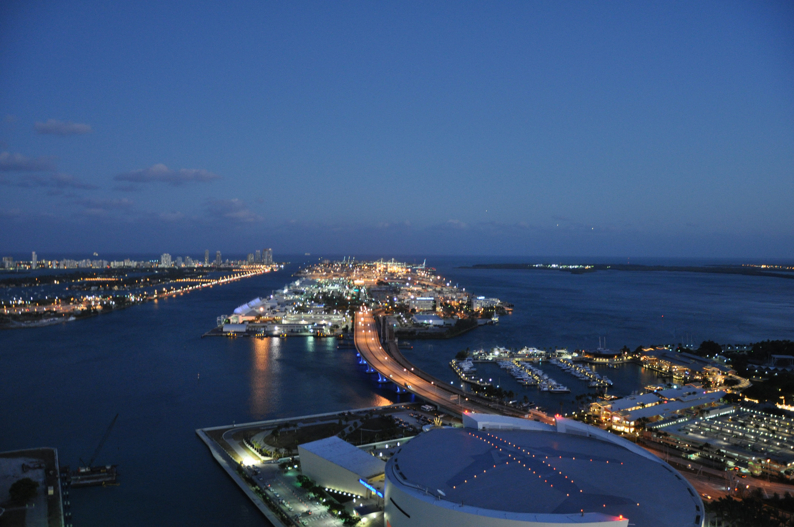 Abend im Hafen Miami