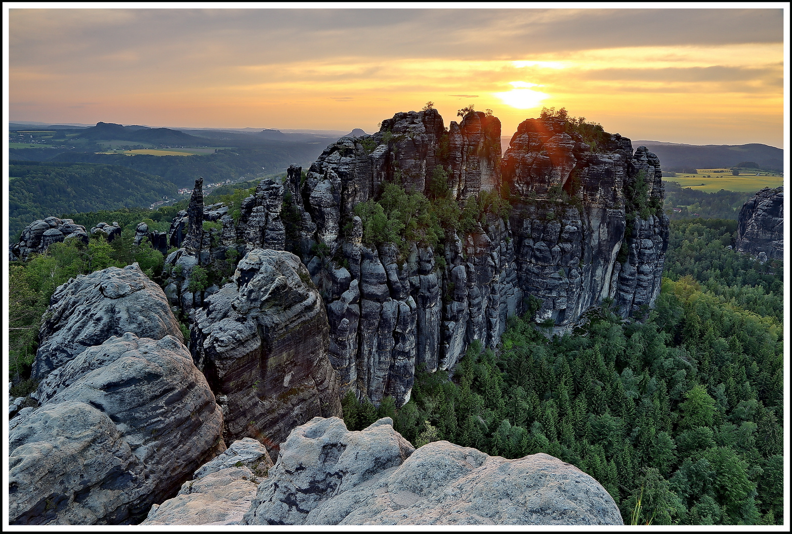 Abend in den Schrammsteinen I