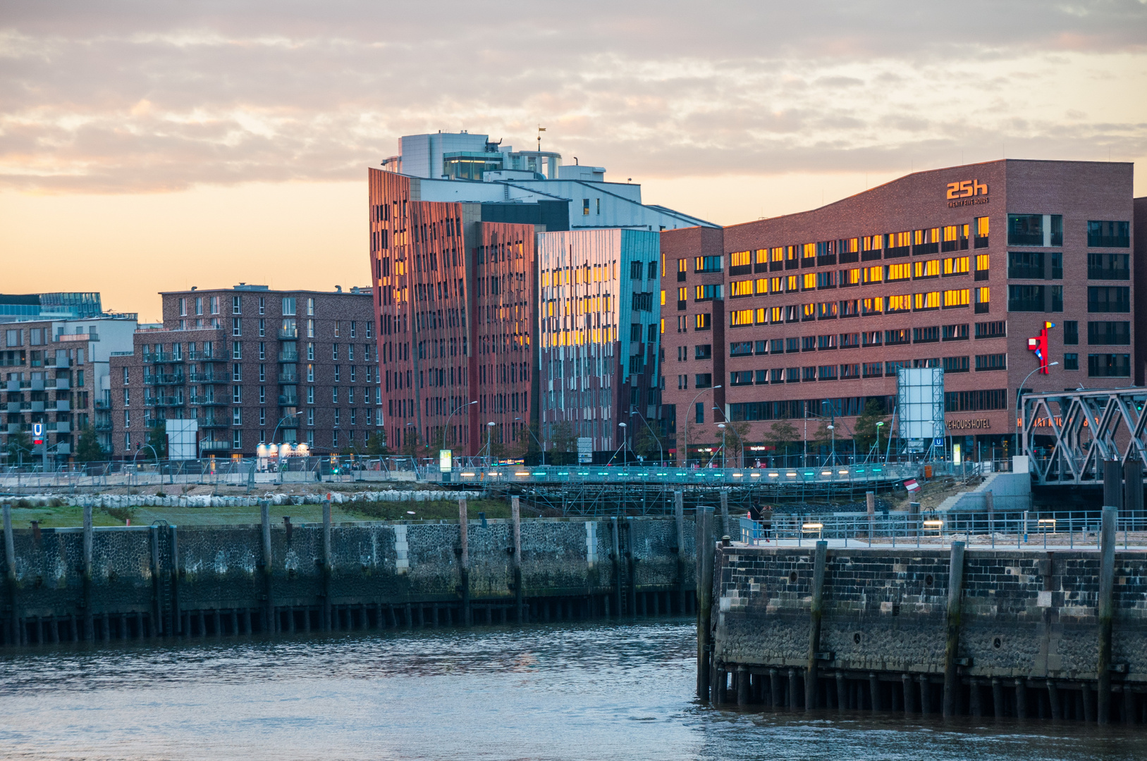 Abend in der Hafencity Hamburg