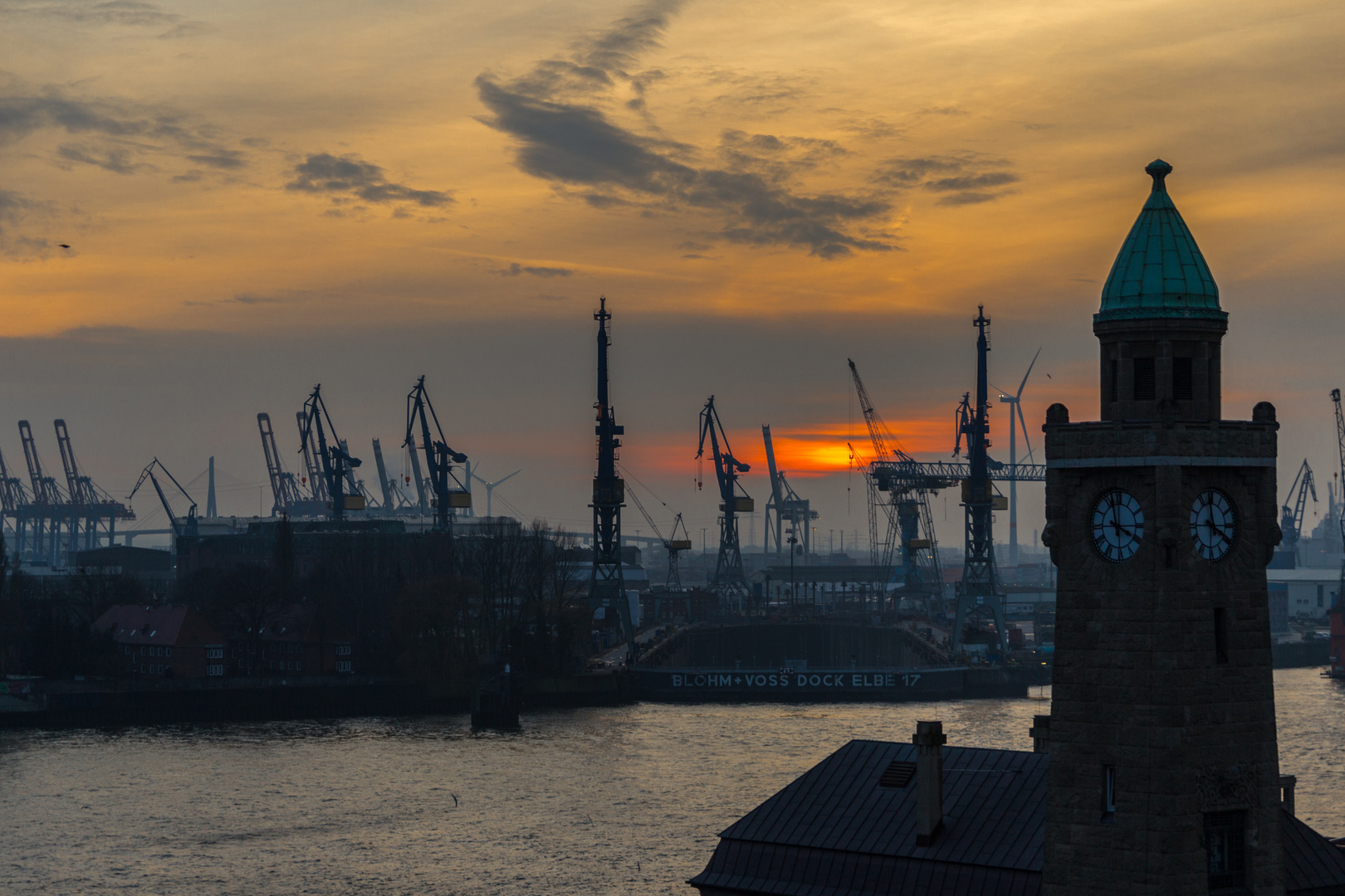 Abend in Hamburg