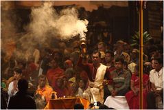 Abend-Puja in Varanasi 3