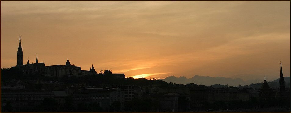 Abend über Budapest