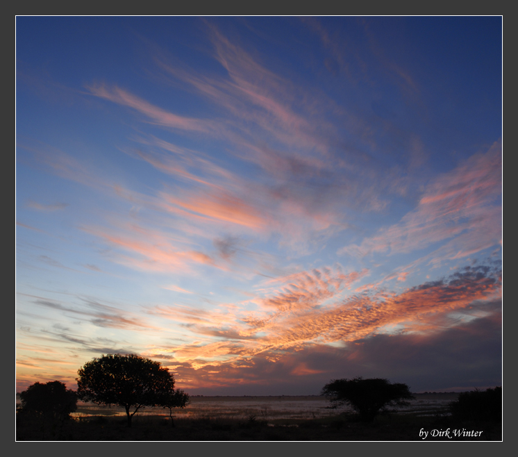 Abend über dem Okavango Delta