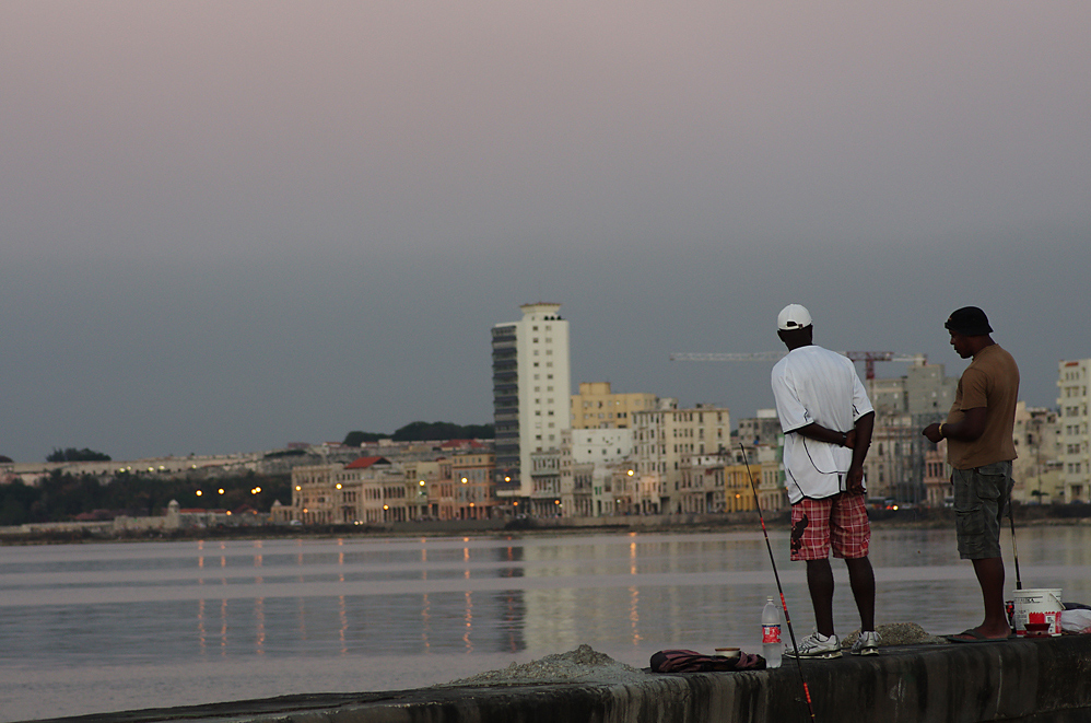 Abendbeschäftigung am Malecón