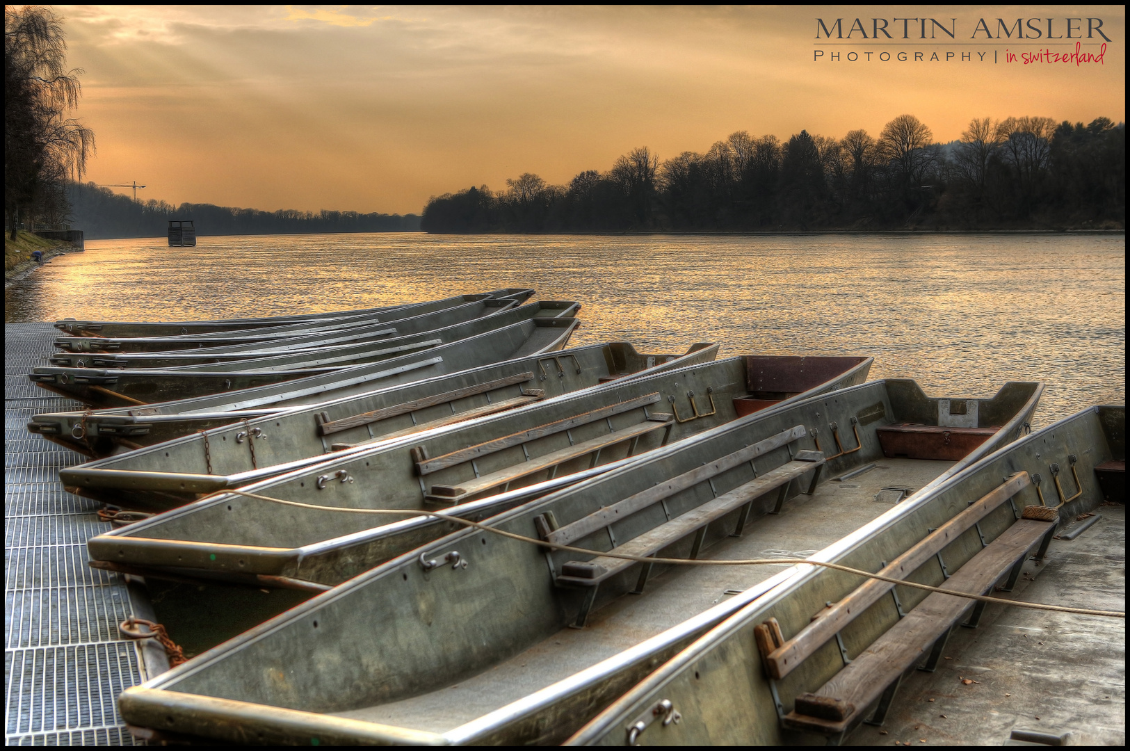 Abenddämmerung am Rhein