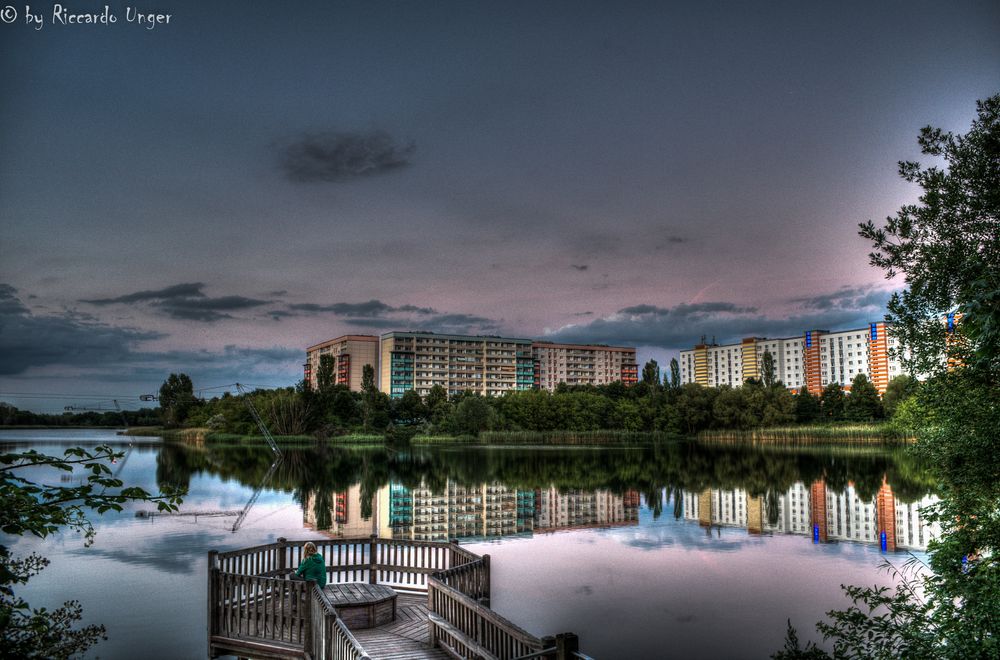 Abenddämmerung am See