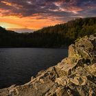 Abenddämmerung am Stausee