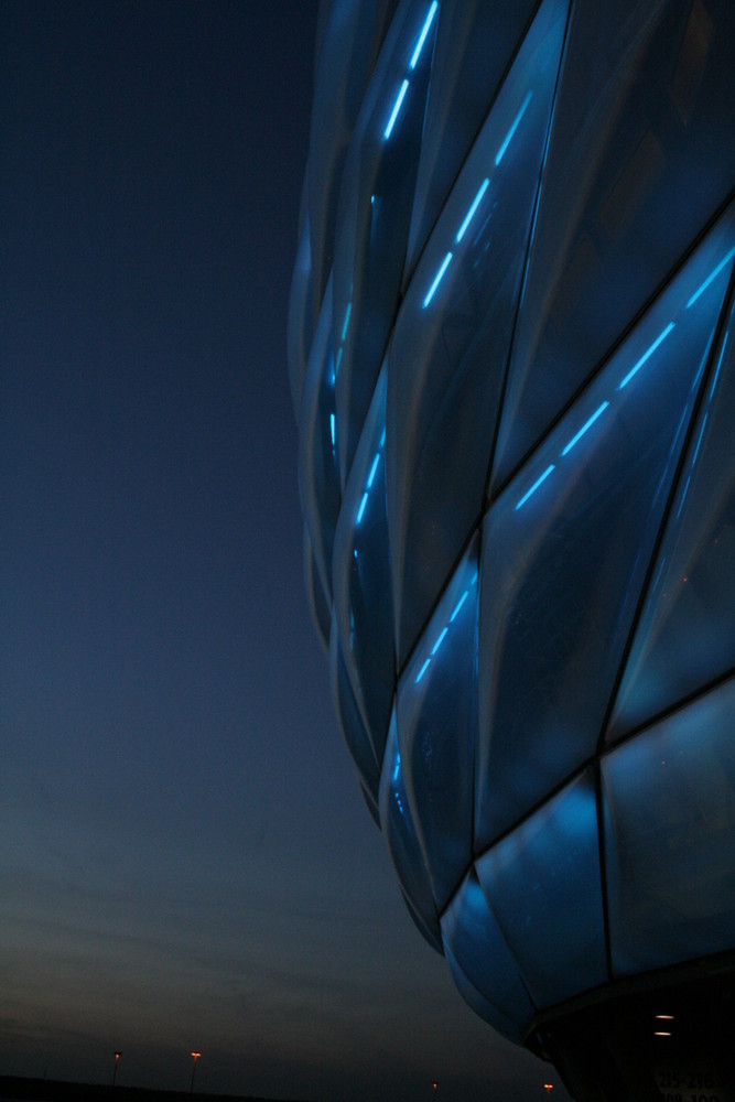 Abenddämmerung an der Allianz Arena