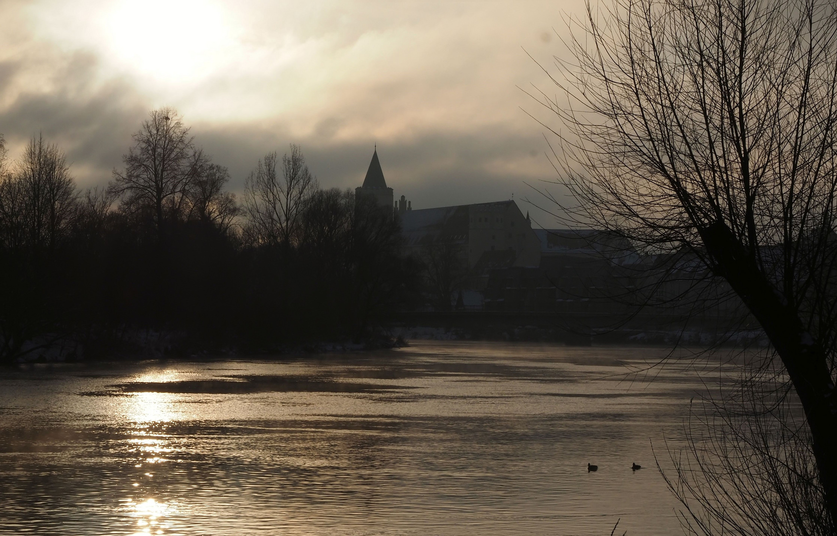 Abenddämmerung an der Donau