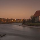 Abenddämmerung an der Salzach in Oberndorf bei Salzburg