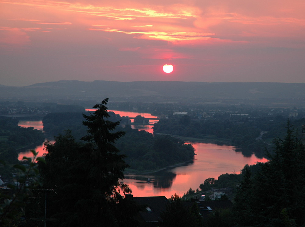 Abenddämmerung im Neuwieder Becken