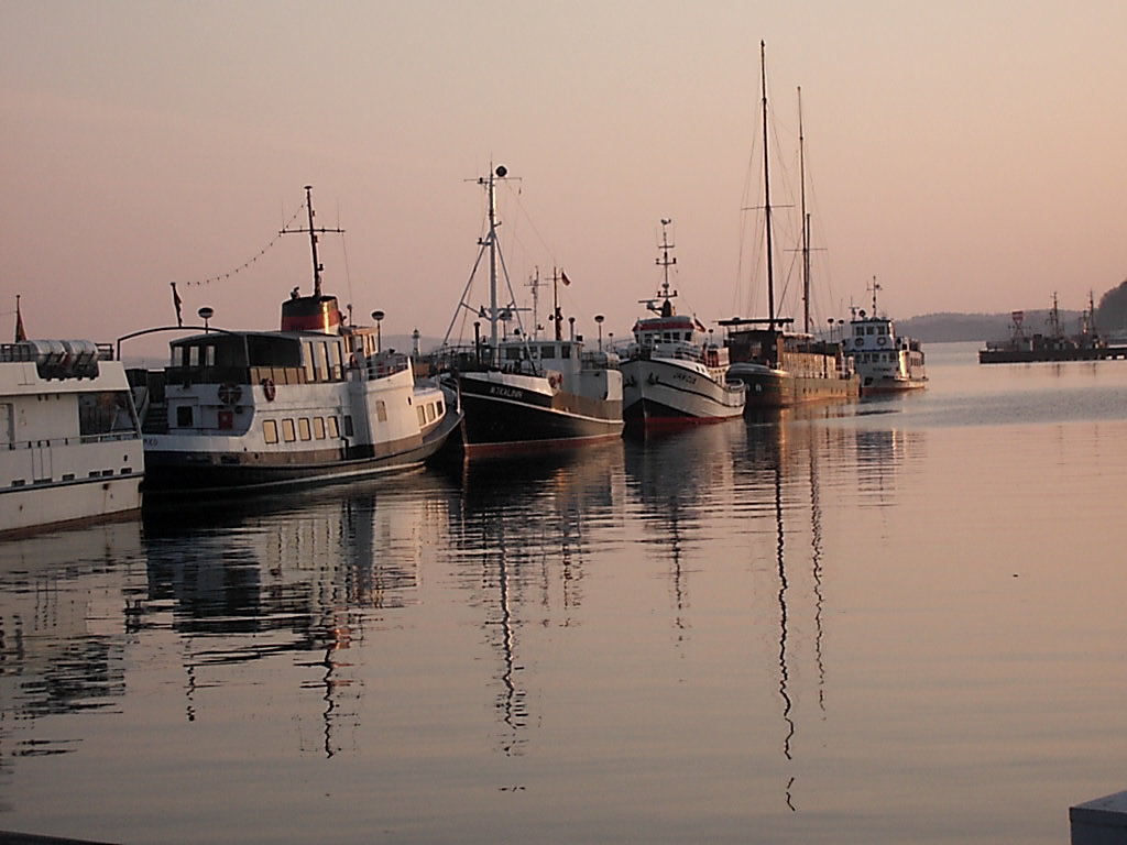 Abenddämmerung im Sassnitzer Hafen