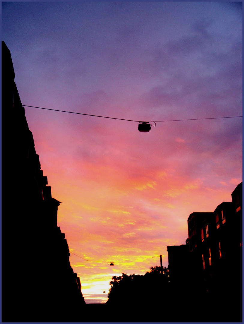 Abenddämmerung in der Stadt