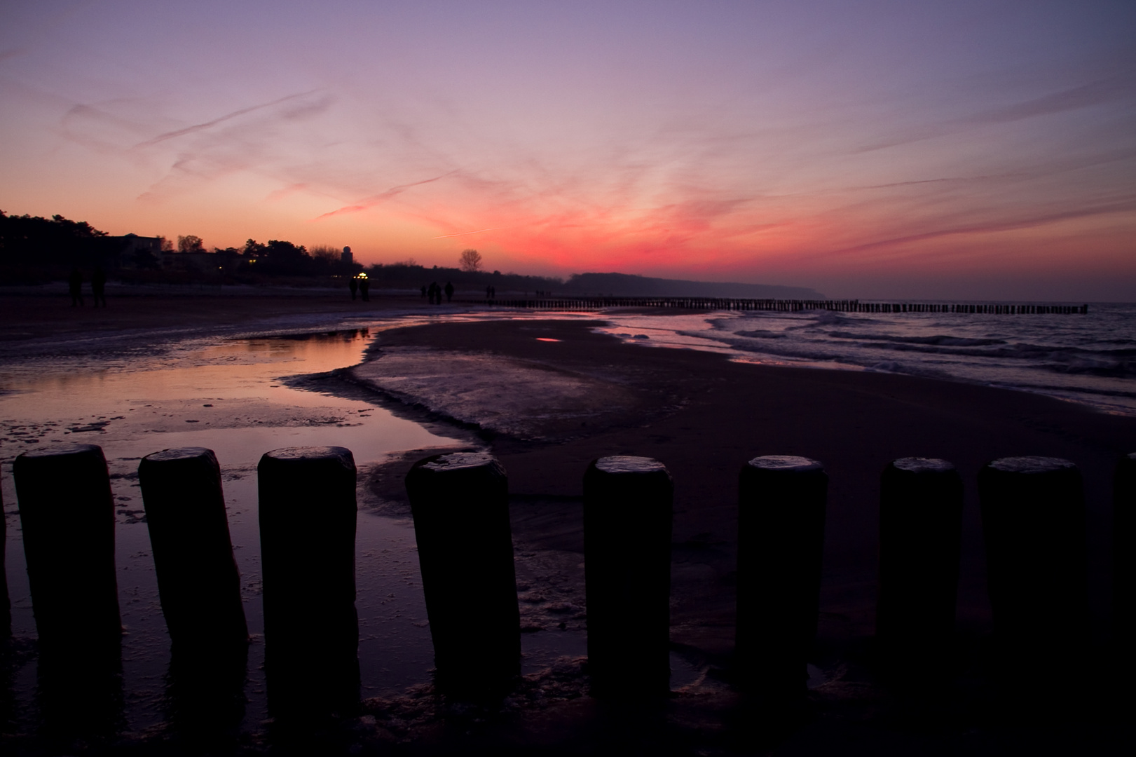 Abenddämmerung in Warnemünde