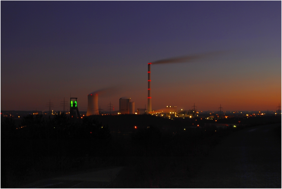 Abenddämmerung über dem Ruhrgebiet