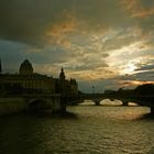 Abenddämmerung über der Seine