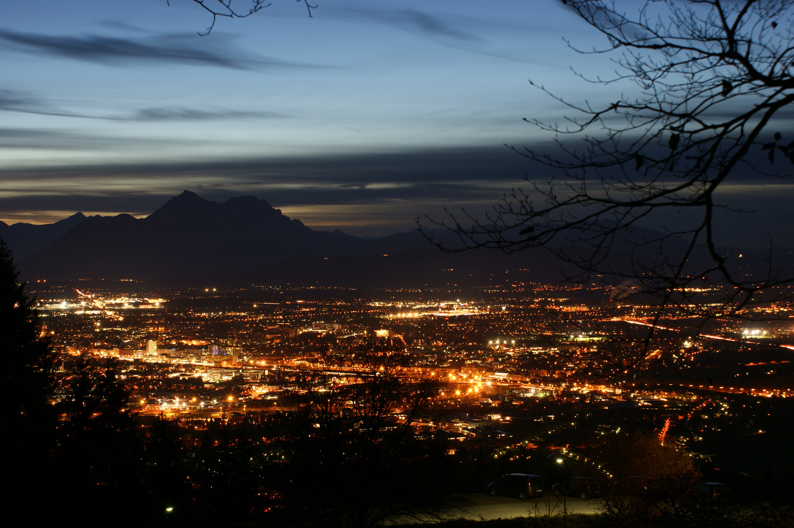 Abenddämmerung über Salzburg