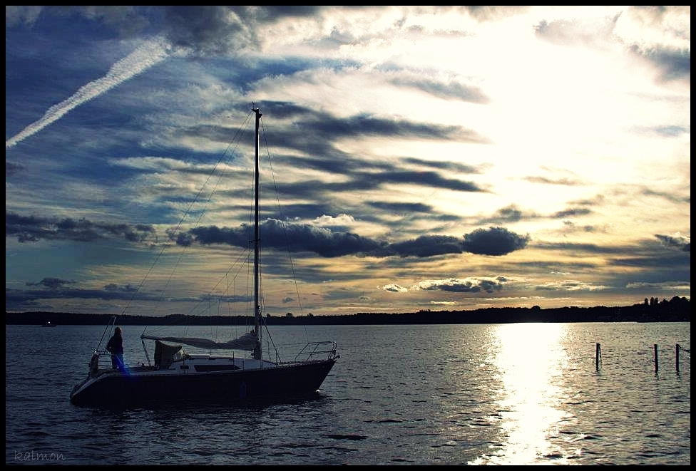 abendfahrt im sonnenuntergang