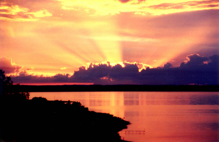 Abendfeuer am Vejlefjord