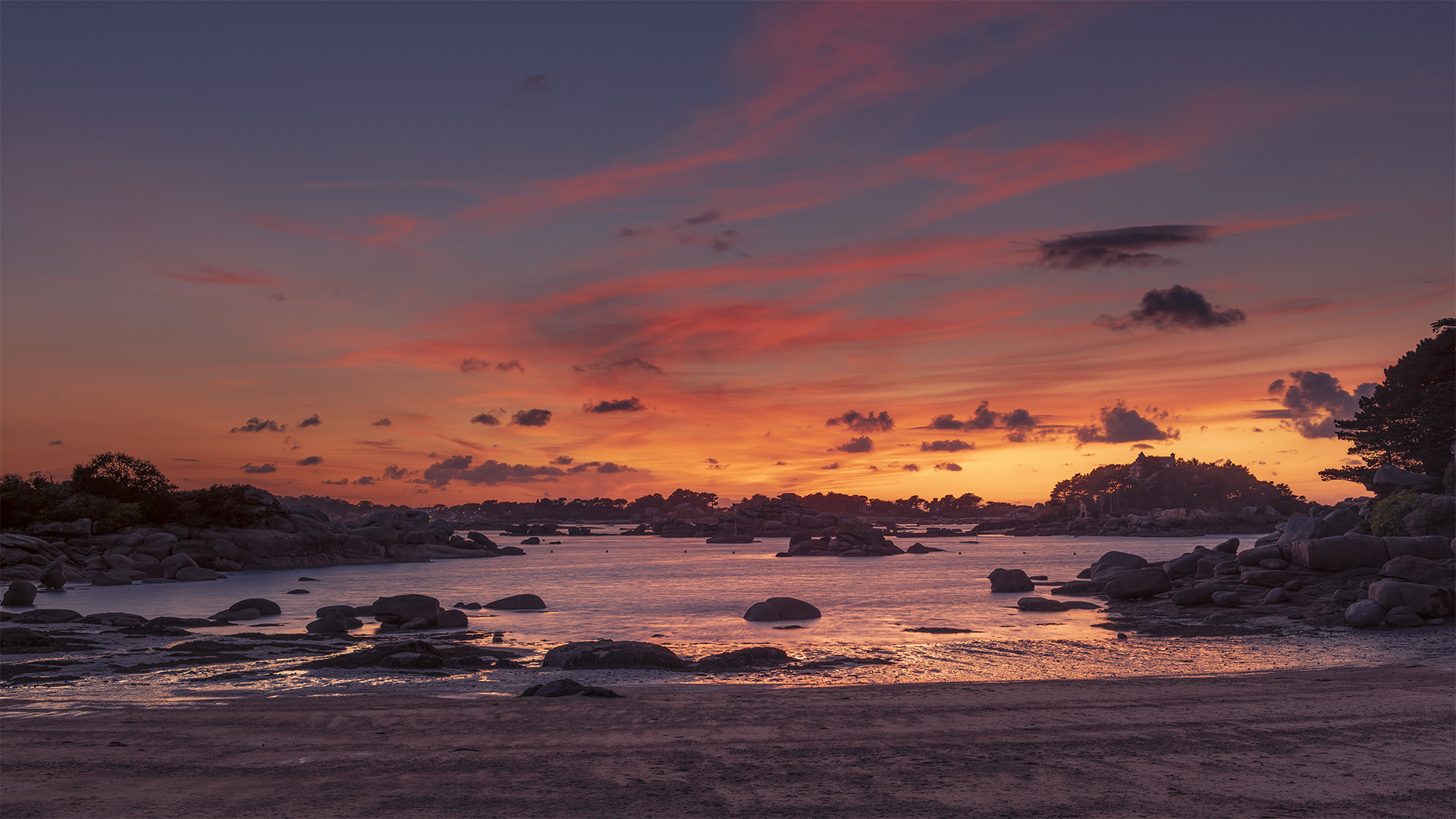 Abendhimmel am Plage de Saint-Guirec