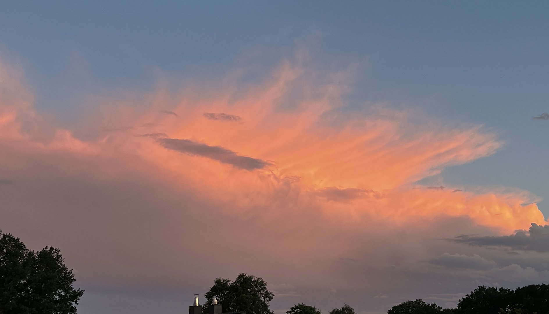 Abendhimmel heute....fast rundherum rosa