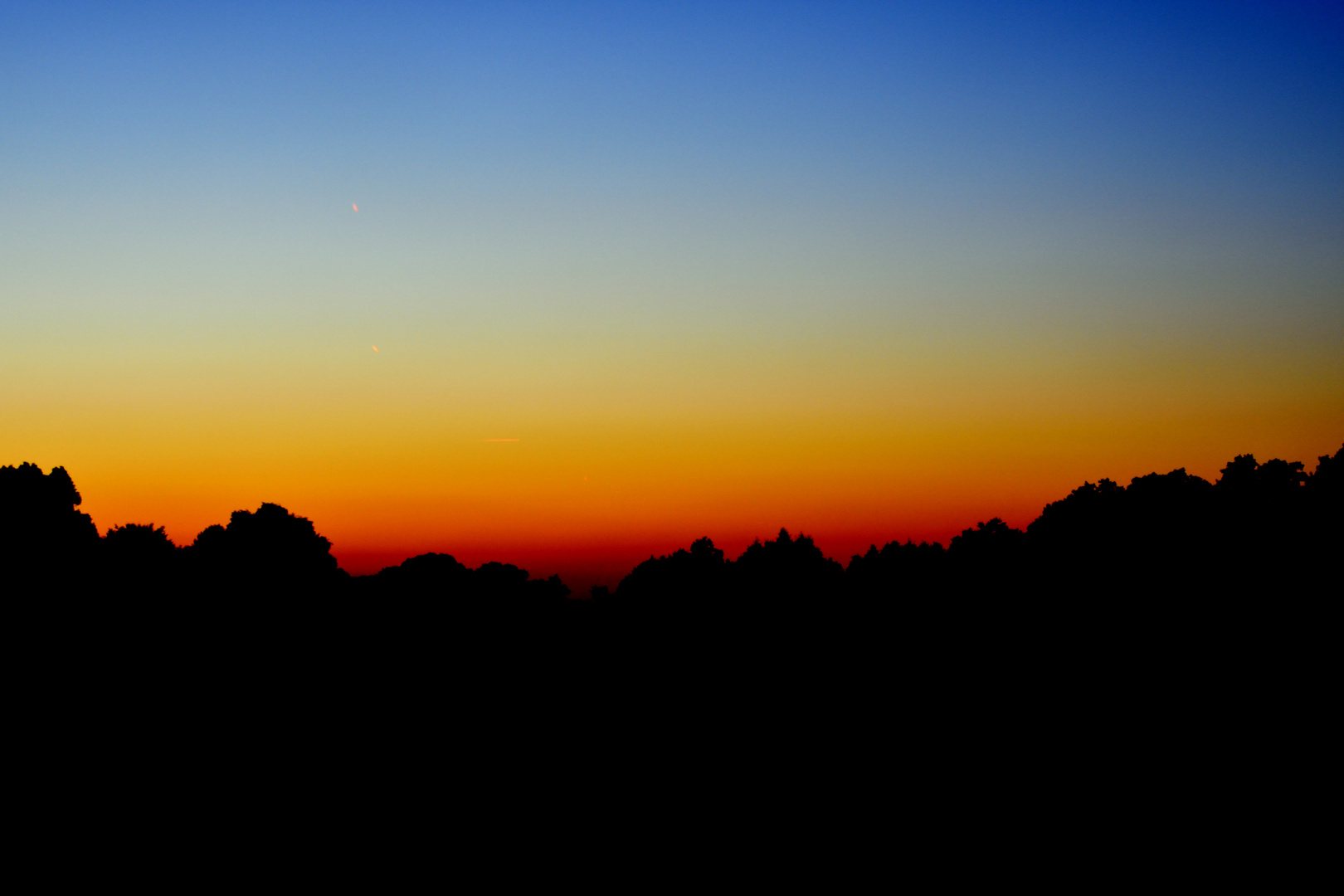 Abendhimmel mit Flugverkehr