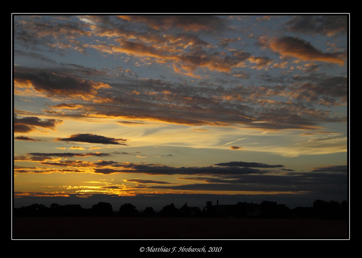 Abendhimmel über dem Bensheimer Hof