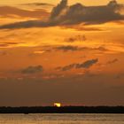 Abendhimmel über dem Fluss