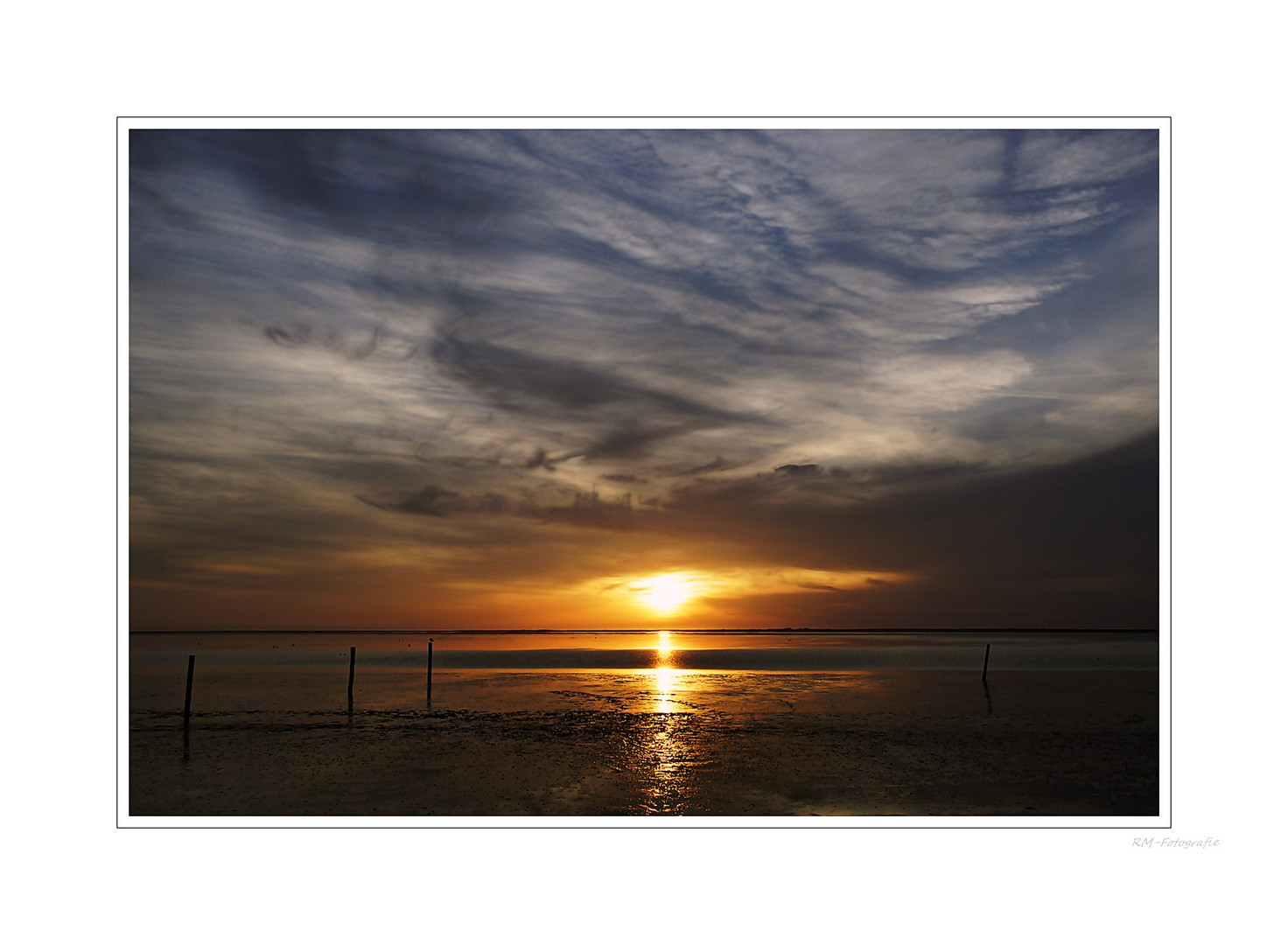 Abendhimmel über dem Watt