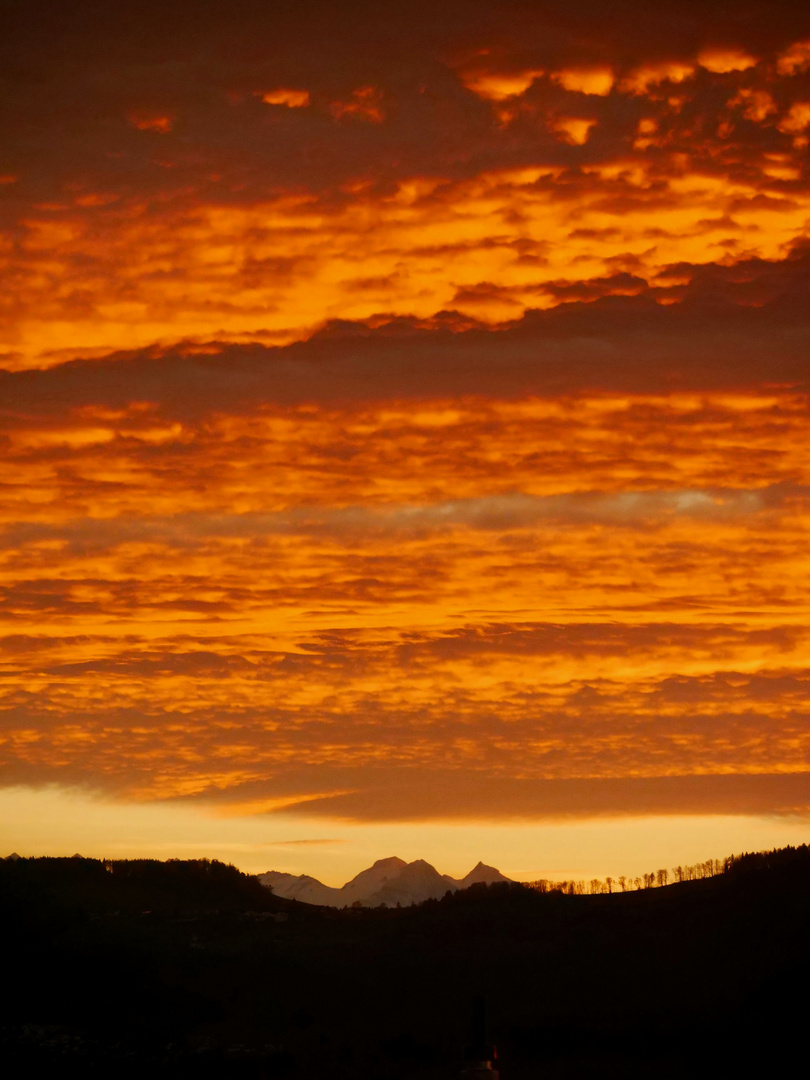 Abendhimmel über der Schweiz