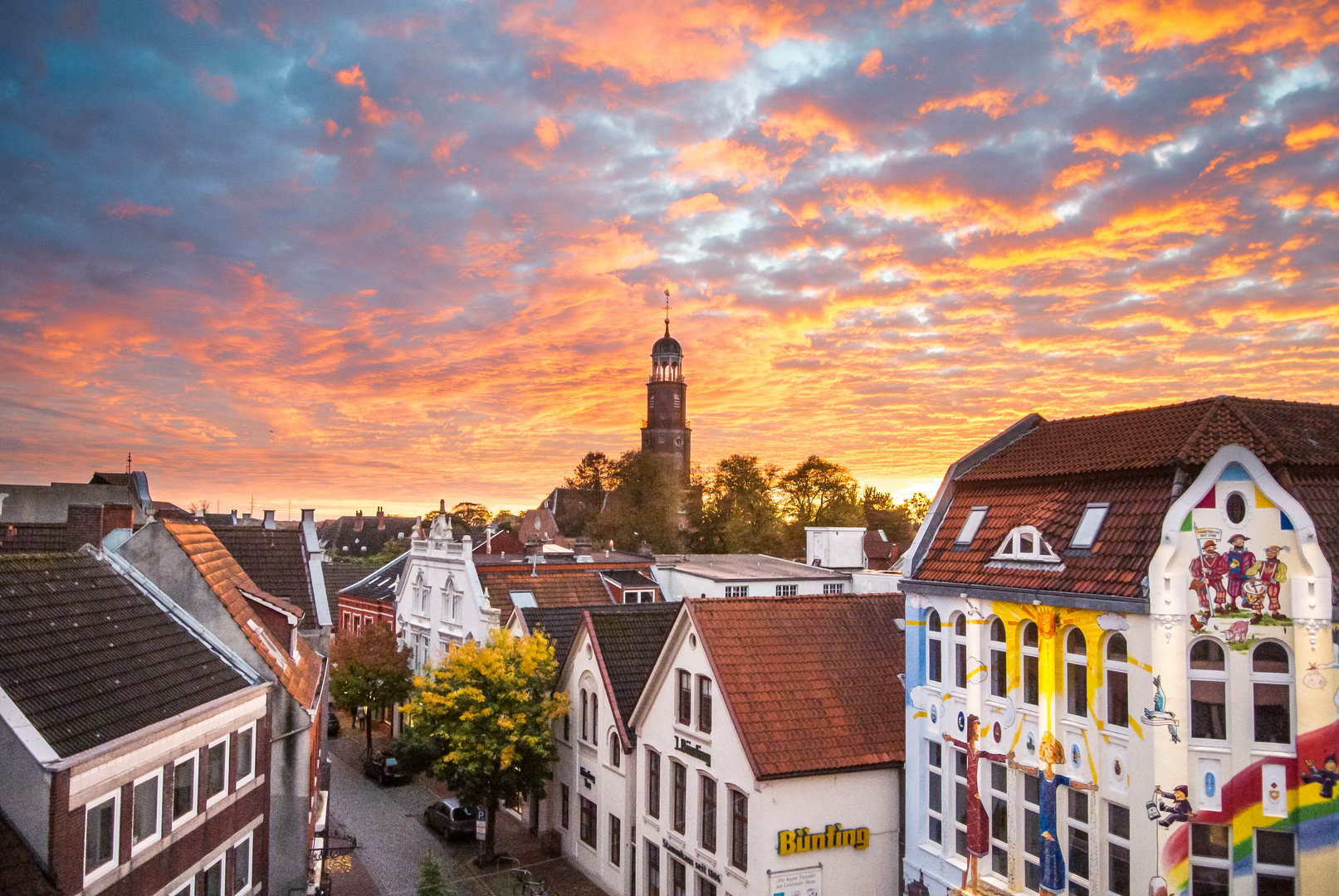 Abendhimmel über der Stadt LEER